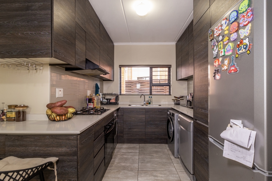 3 Bedroom Property for Sale in Greenstone Crest Gauteng