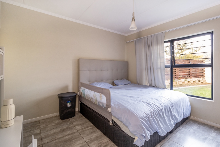 3 Bedroom Property for Sale in Greenstone Crest Gauteng