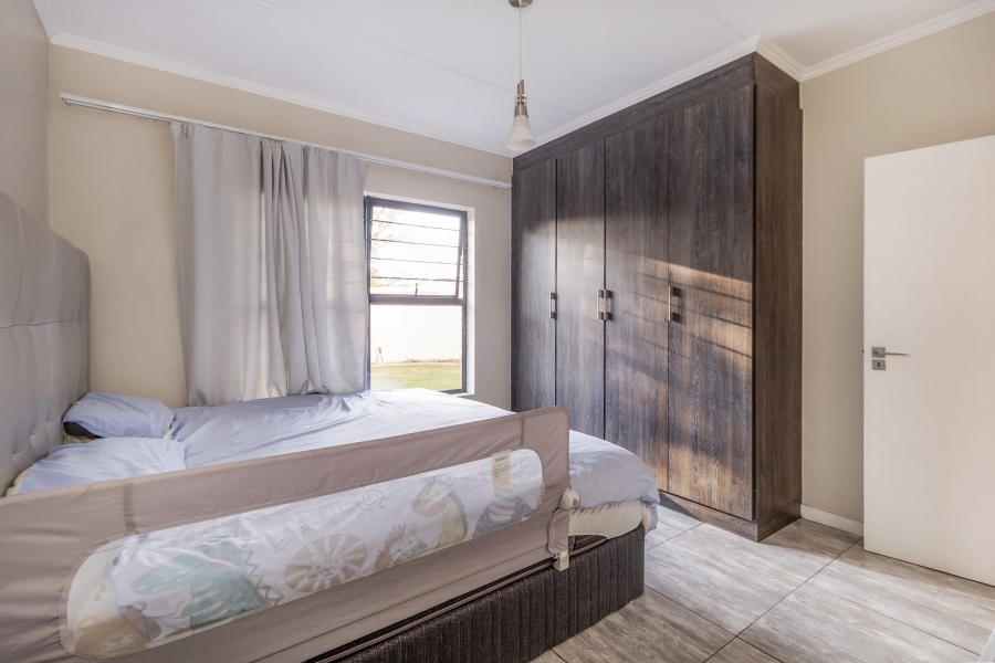 3 Bedroom Property for Sale in Greenstone Crest Gauteng