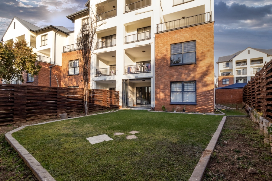 3 Bedroom Property for Sale in Greenstone Crest Gauteng
