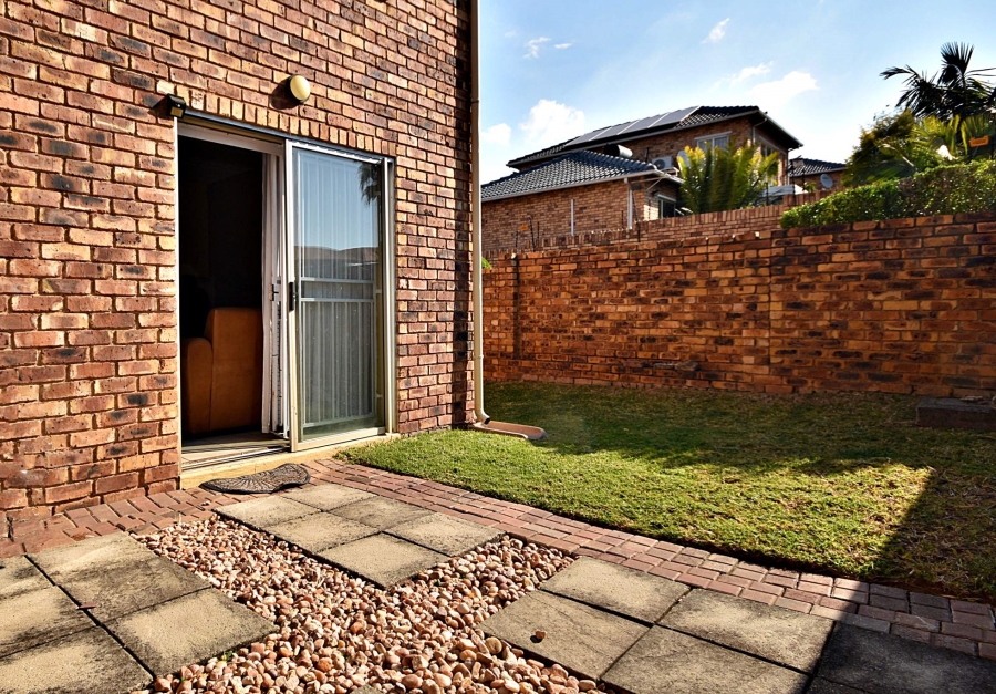 2 Bedroom Property for Sale in Olivedale Gauteng
