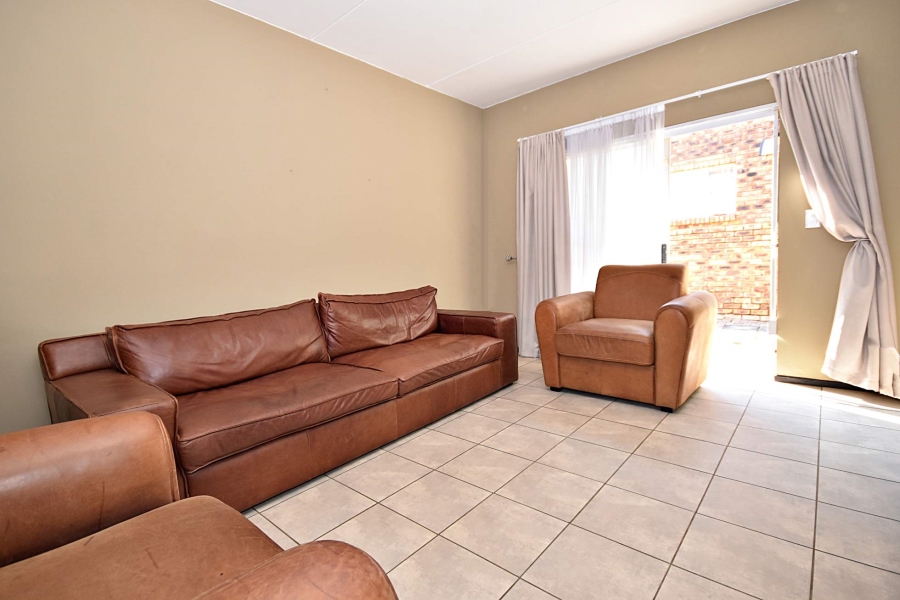 2 Bedroom Property for Sale in Olivedale Gauteng