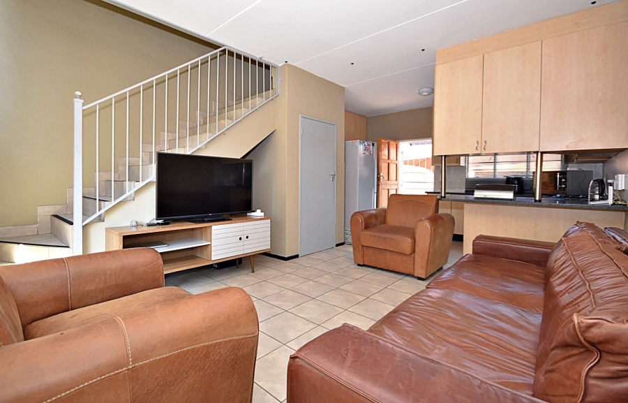2 Bedroom Property for Sale in Olivedale Gauteng