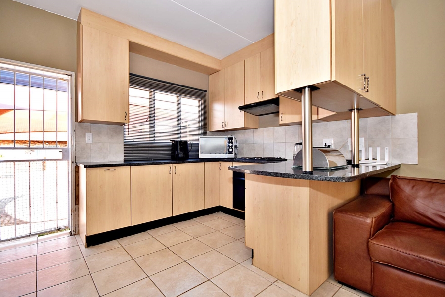 2 Bedroom Property for Sale in Olivedale Gauteng