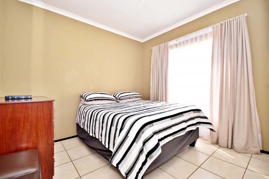 2 Bedroom Property for Sale in Olivedale Gauteng