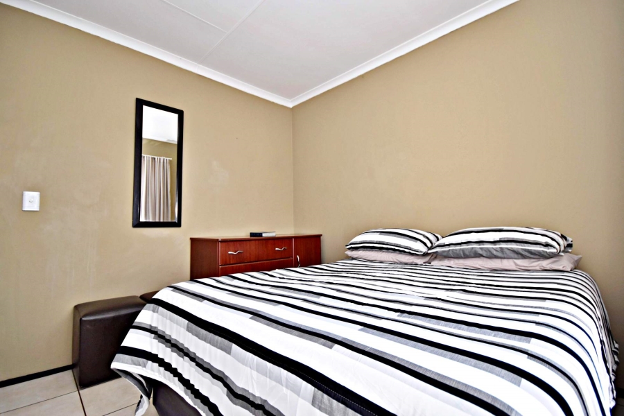 2 Bedroom Property for Sale in Olivedale Gauteng