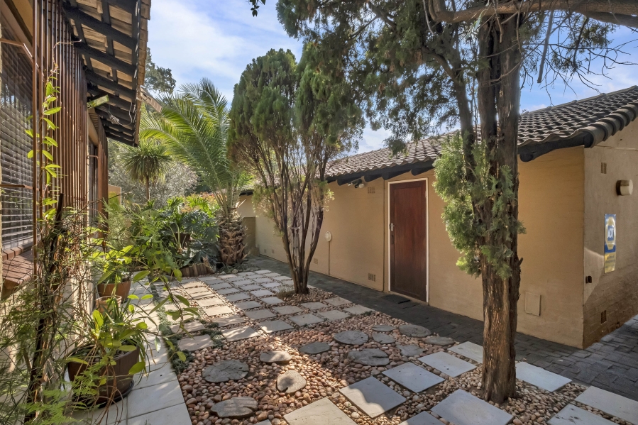 2 Bedroom Property for Sale in Sandown Gauteng
