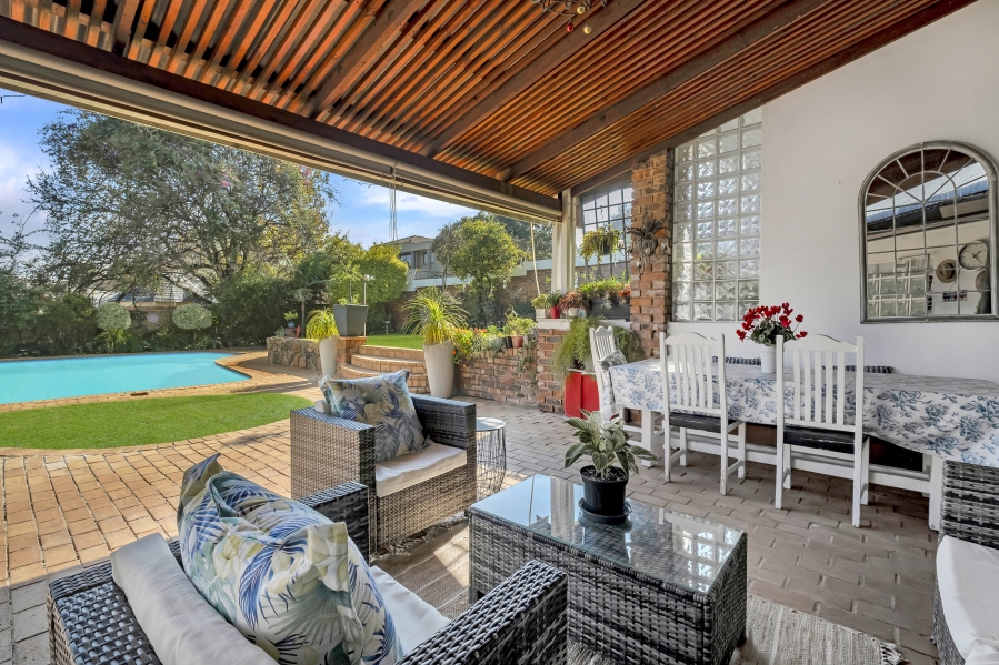 4 Bedroom Property for Sale in Linden Gauteng