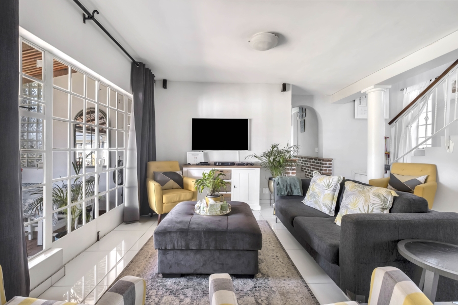 4 Bedroom Property for Sale in Linden Gauteng