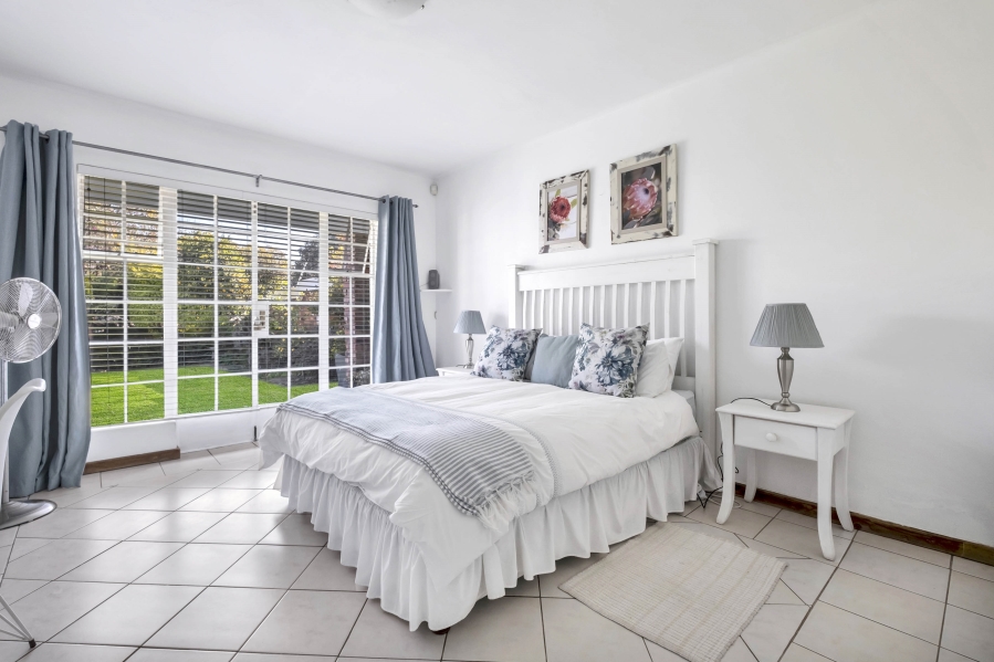 4 Bedroom Property for Sale in Linden Gauteng