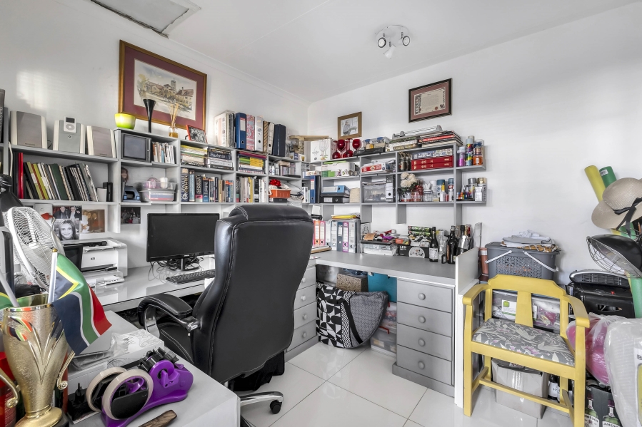 4 Bedroom Property for Sale in Linden Gauteng
