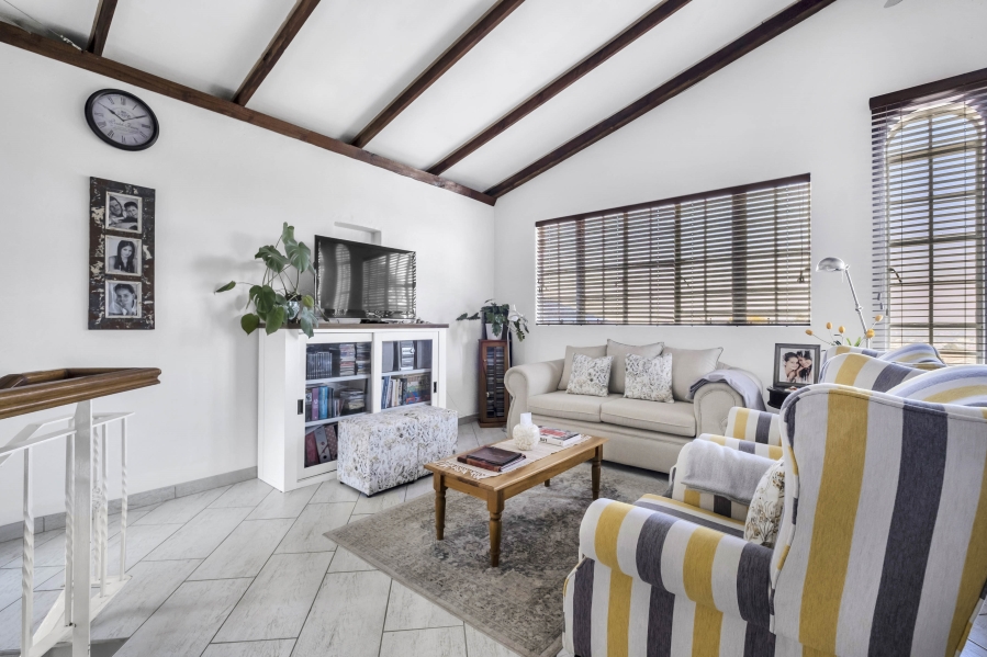 4 Bedroom Property for Sale in Linden Gauteng