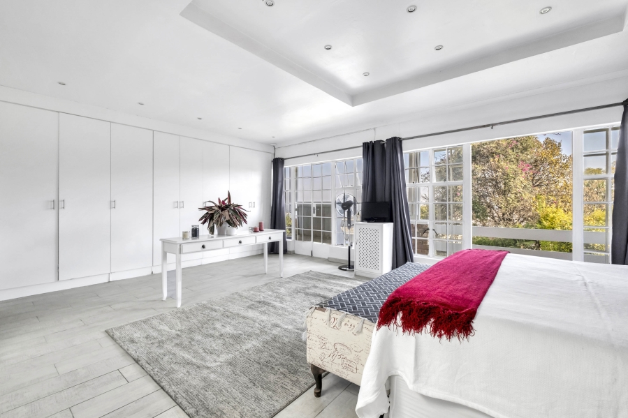 4 Bedroom Property for Sale in Linden Gauteng
