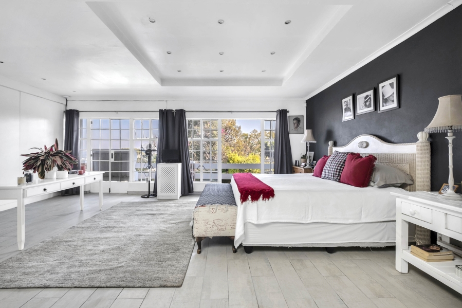 4 Bedroom Property for Sale in Linden Gauteng