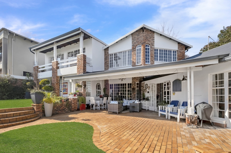 4 Bedroom Property for Sale in Linden Gauteng