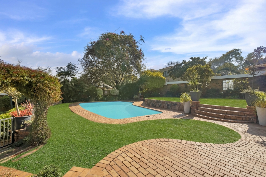 4 Bedroom Property for Sale in Linden Gauteng
