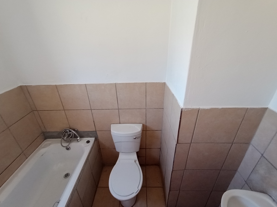 To Let 1 Bedroom Property for Rent in Cresslawn Gauteng