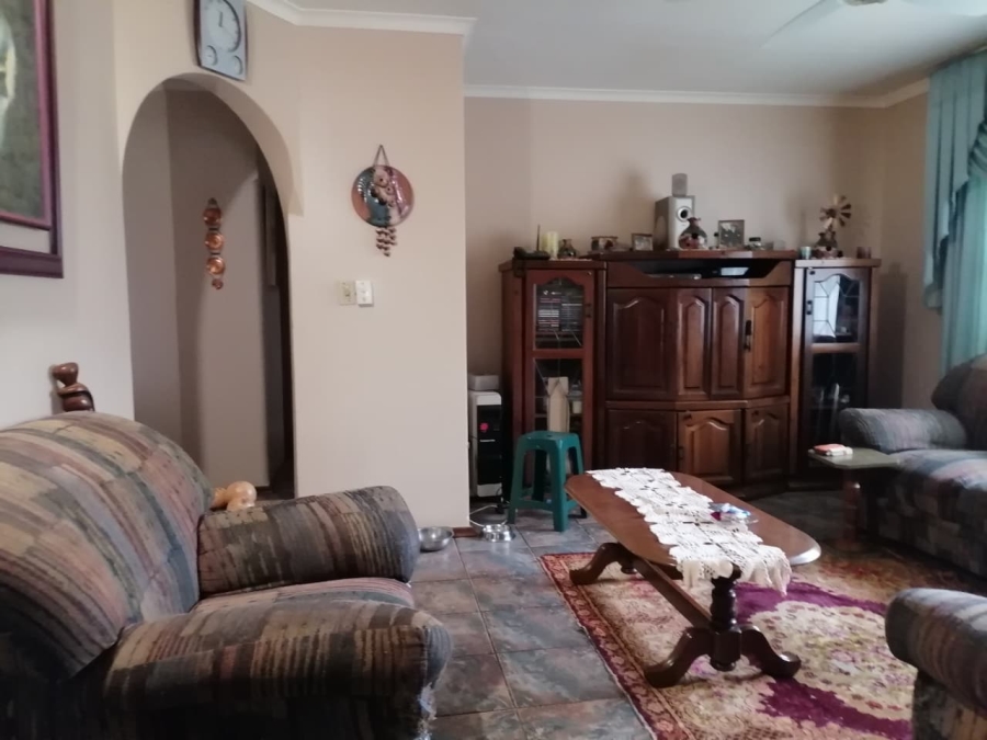 4 Bedroom Property for Sale in Greenhills Gauteng