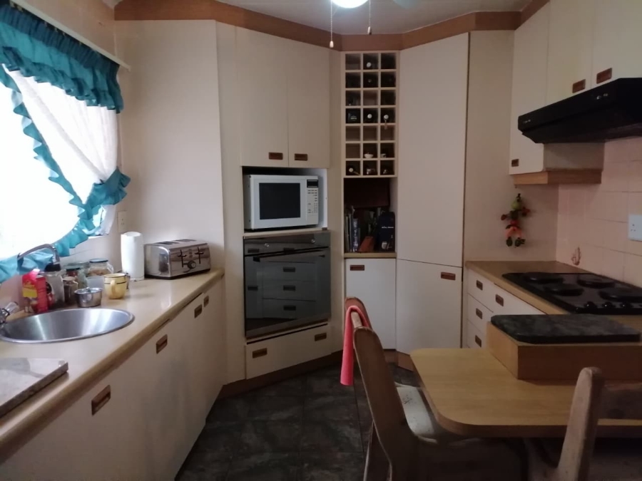 4 Bedroom Property for Sale in Greenhills Gauteng