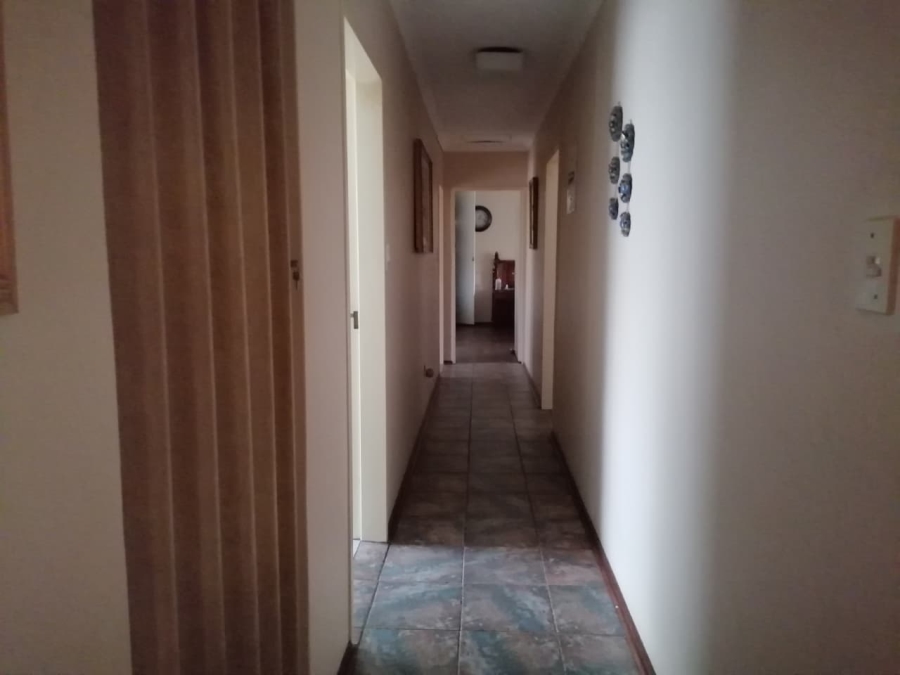 4 Bedroom Property for Sale in Greenhills Gauteng