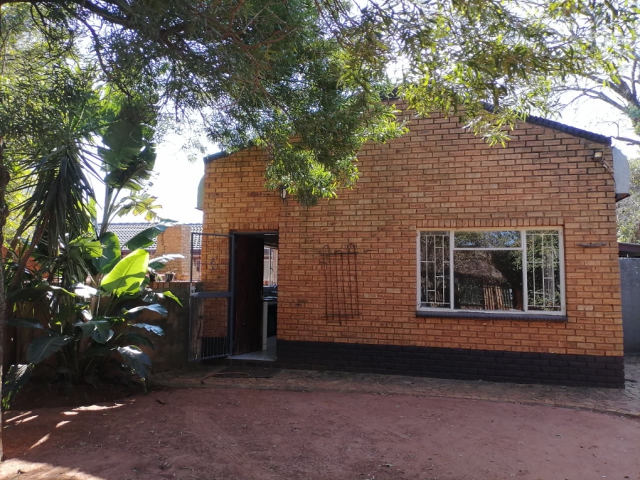 4 Bedroom Property for Sale in Greenhills Gauteng
