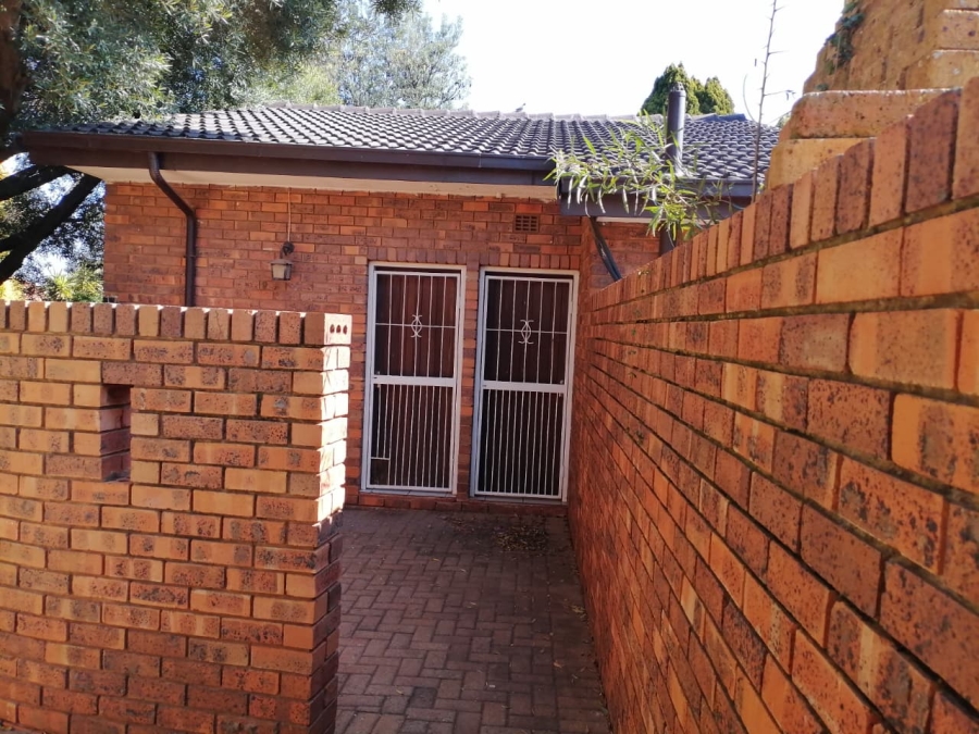 4 Bedroom Property for Sale in Greenhills Gauteng