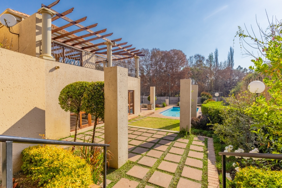 2 Bedroom Property for Sale in Paulshof Gauteng