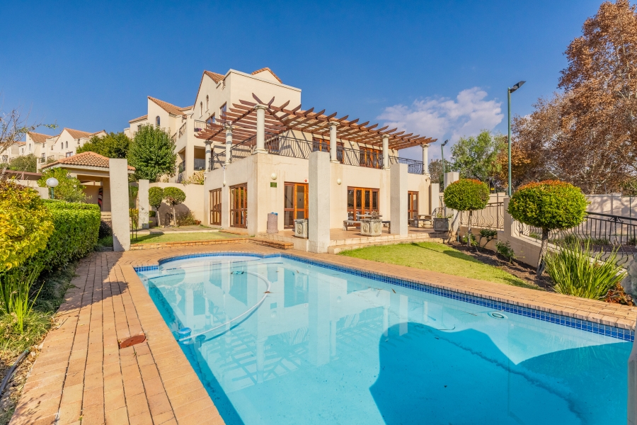2 Bedroom Property for Sale in Paulshof Gauteng