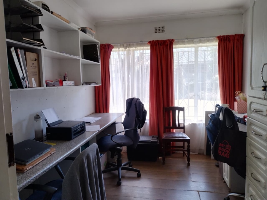 4 Bedroom Property for Sale in Brackendowns Gauteng