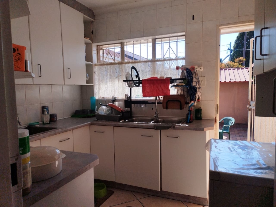 4 Bedroom Property for Sale in Brackendowns Gauteng