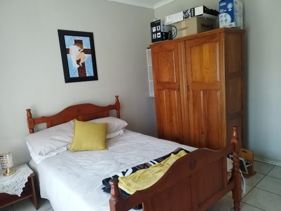 4 Bedroom Property for Sale in Brackendowns Gauteng