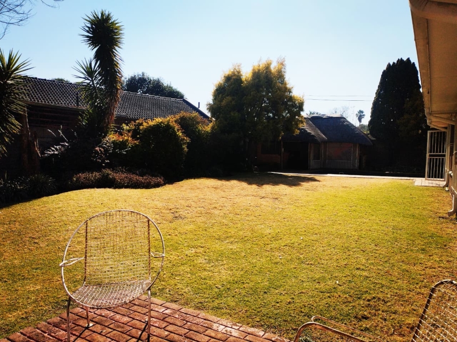4 Bedroom Property for Sale in Brackendowns Gauteng