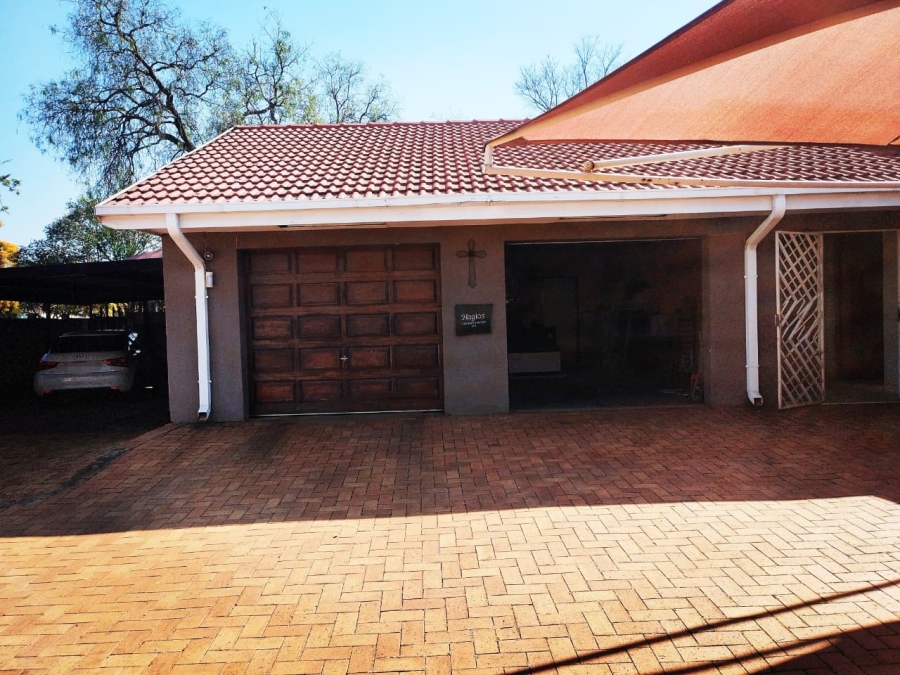 4 Bedroom Property for Sale in Brackendowns Gauteng