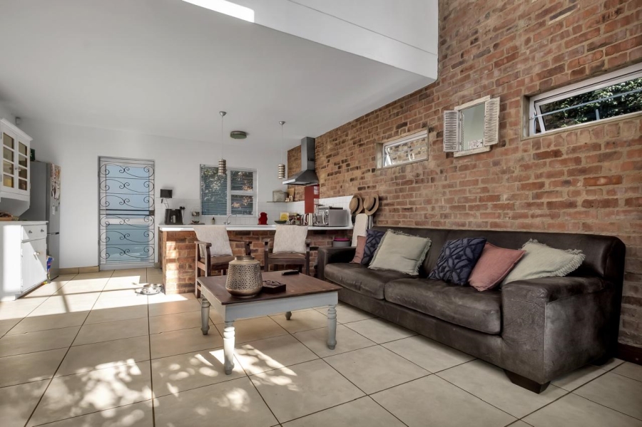 To Let 2 Bedroom Property for Rent in Greenside Gauteng
