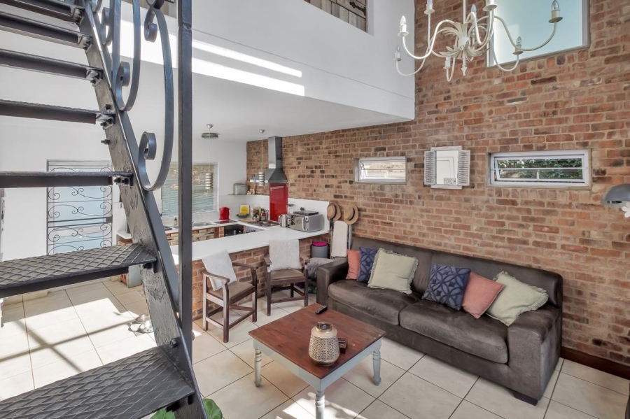 To Let 2 Bedroom Property for Rent in Greenside Gauteng