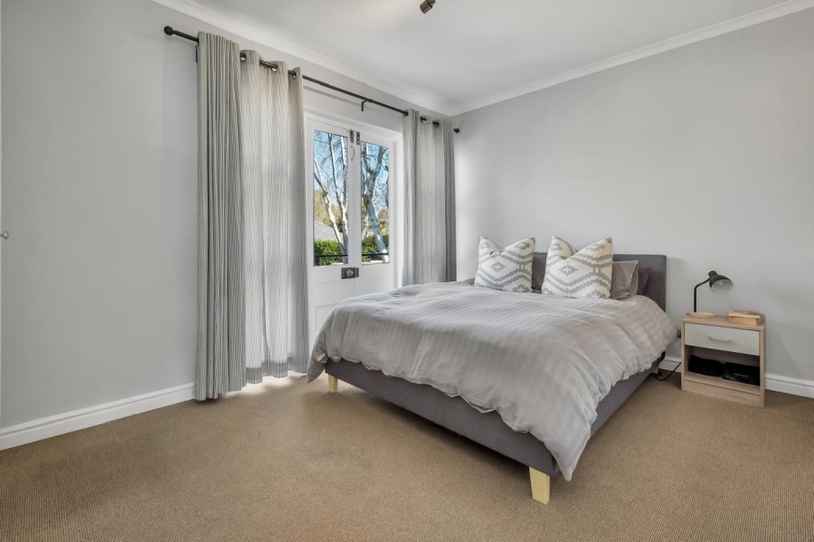 To Let 2 Bedroom Property for Rent in Greenside Gauteng