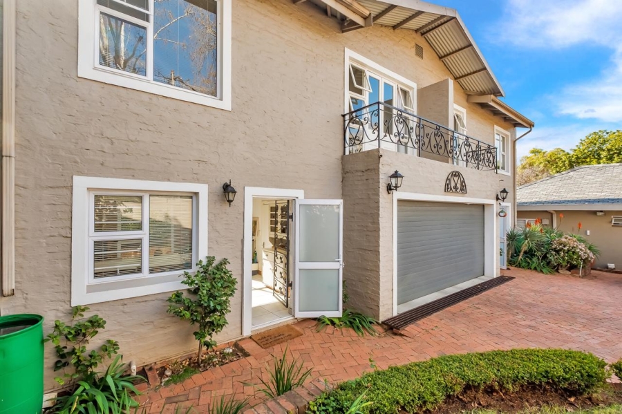 To Let 2 Bedroom Property for Rent in Greenside Gauteng