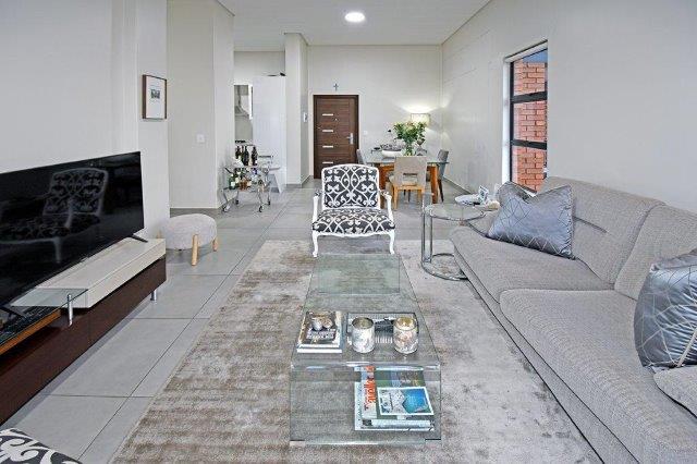 To Let 2 Bedroom Property for Rent in Bedfordview Gauteng