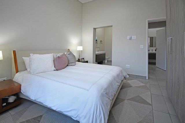 To Let 2 Bedroom Property for Rent in Bedfordview Gauteng