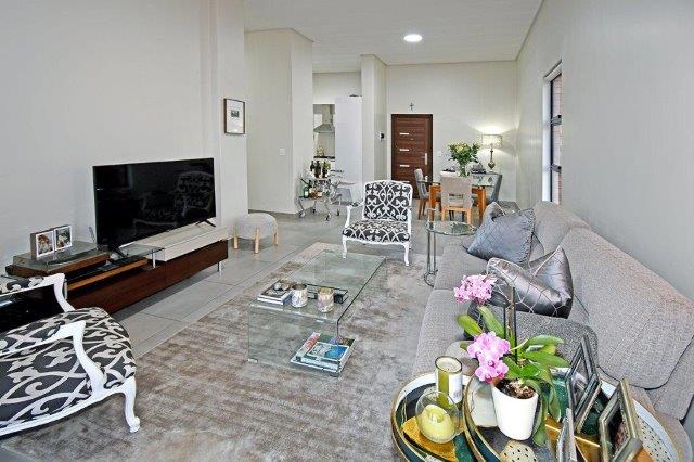 To Let 2 Bedroom Property for Rent in Bedfordview Gauteng