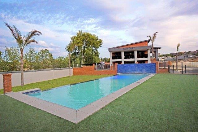To Let 2 Bedroom Property for Rent in Bedfordview Gauteng