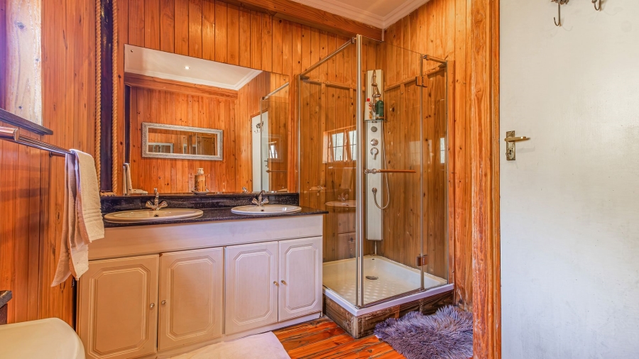 6 Bedroom Property for Sale in Kensington Gauteng
