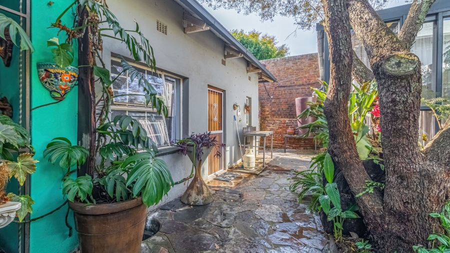 6 Bedroom Property for Sale in Kensington Gauteng