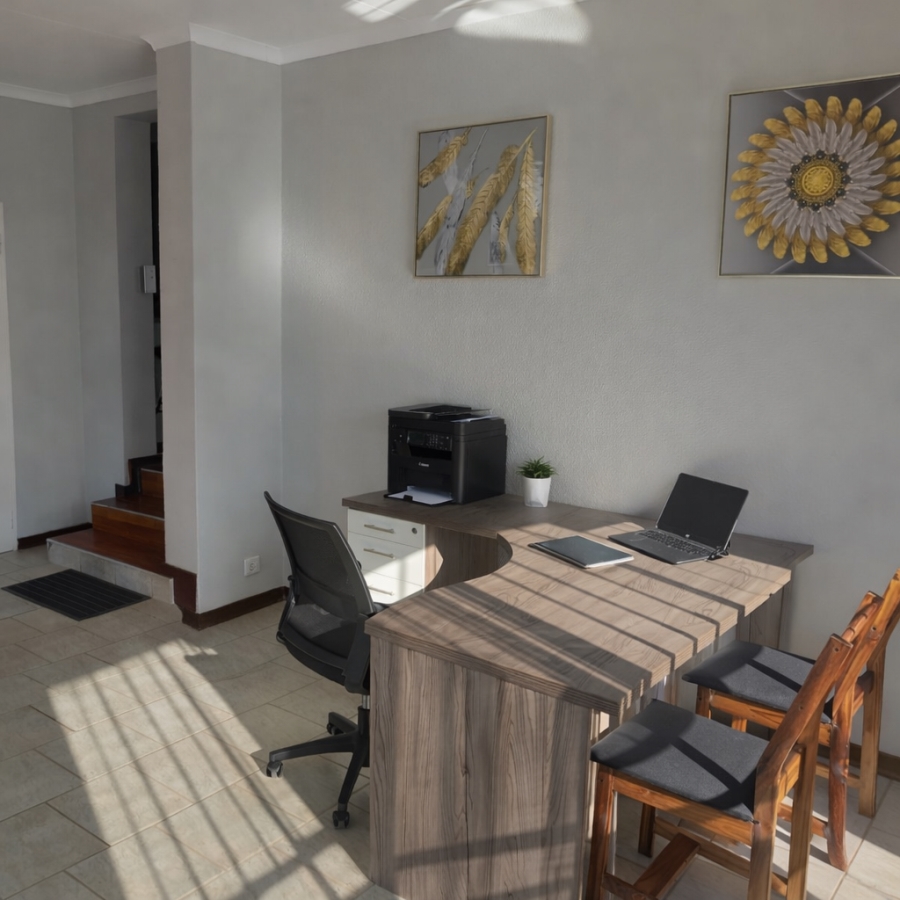 To Let 3 Bedroom Property for Rent in Wilro Park Gauteng