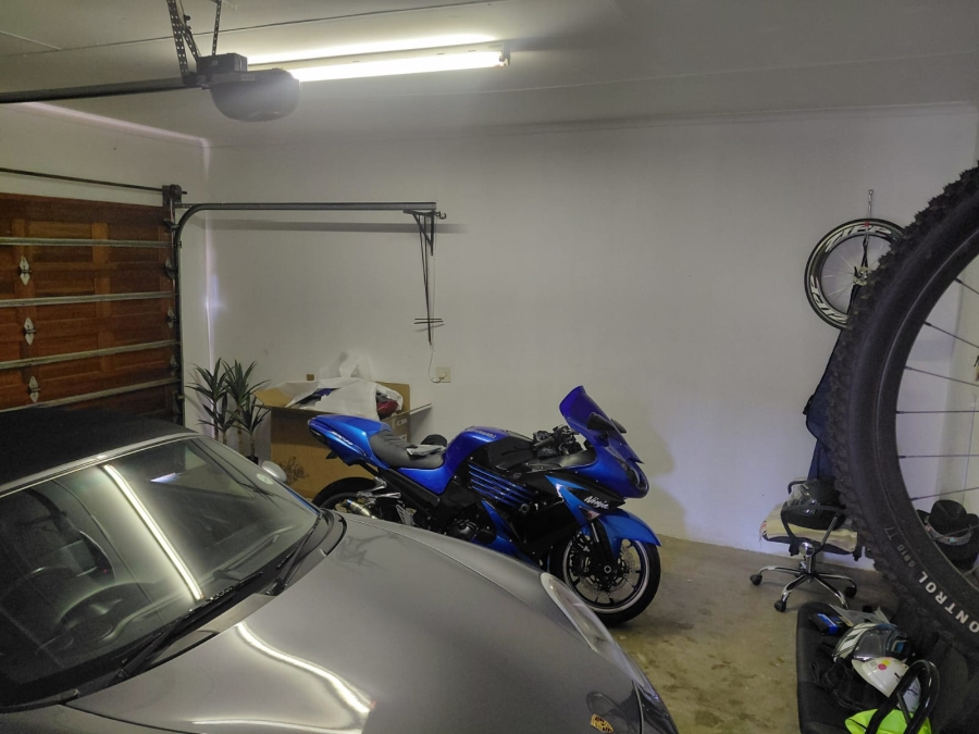 To Let 3 Bedroom Property for Rent in Wilro Park Gauteng