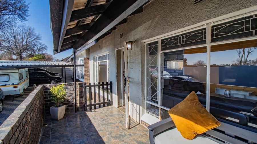 3 Bedroom Property for Sale in Ridgeway Gauteng