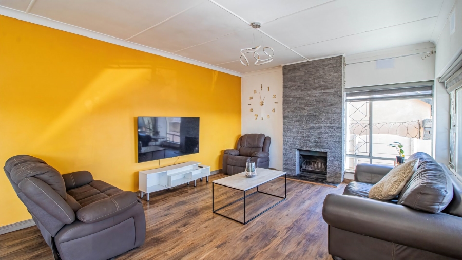 3 Bedroom Property for Sale in Ridgeway Gauteng