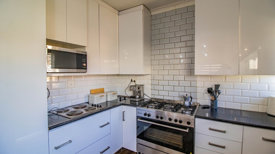 3 Bedroom Property for Sale in Ridgeway Gauteng