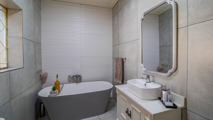 3 Bedroom Property for Sale in Ridgeway Gauteng
