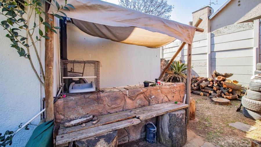 3 Bedroom Property for Sale in Ridgeway Gauteng